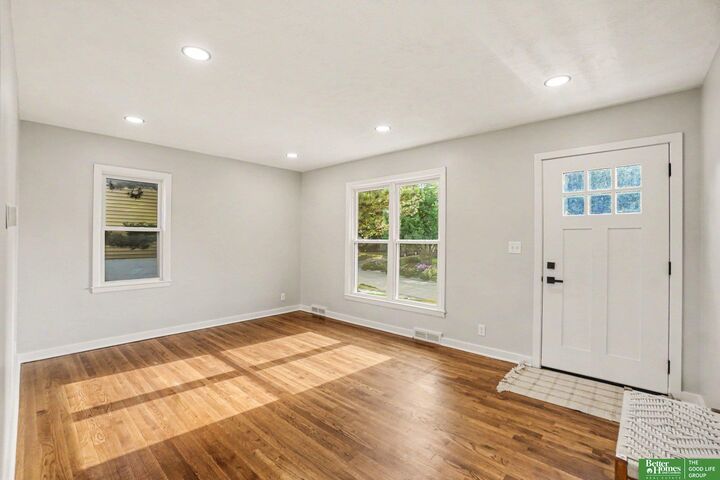 Property Photo: 1931 S 49 Street NE 68106