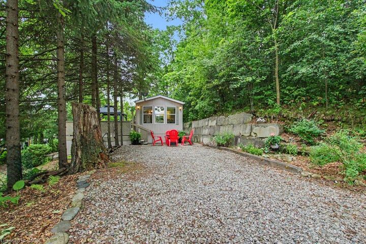 Property Photo:  673 Brant-Waterloo Road 77  ON N0B 1E0 