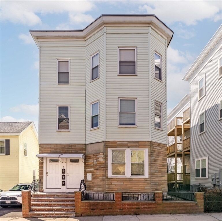 Property Photo:  5 Fountain Avenue 2  MA 02145 