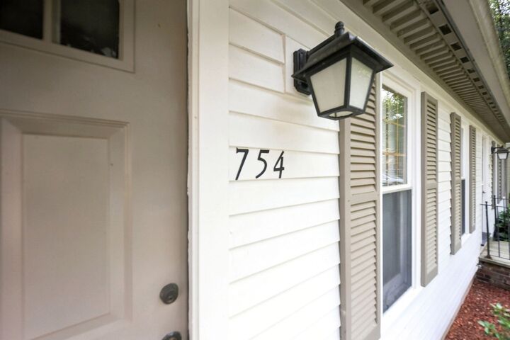 Property Photo:  754 Wellman Ave 754  MA 01863 