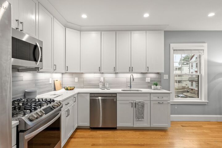 Property Photo:  15 Ashland St 2A  MA 02122 
