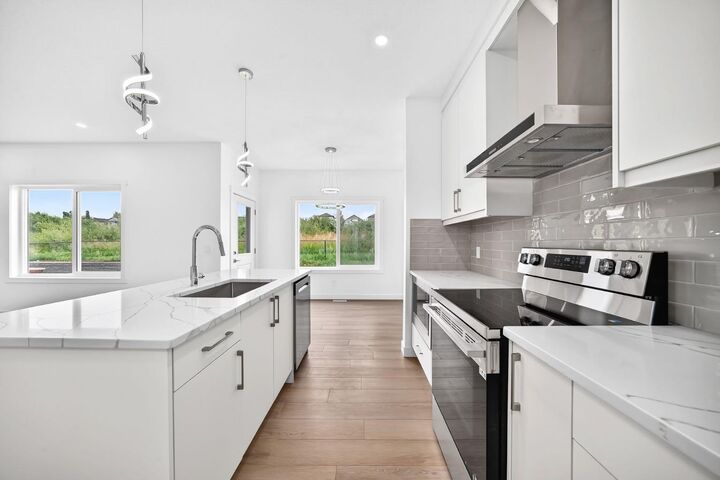 Property Photo:  164 Lakewood Circle  AB T1P 0A9 