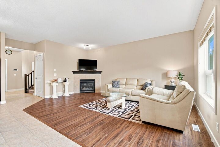 Property Photo:  58 Everwoods Park SW  AB T2Y 0G3 