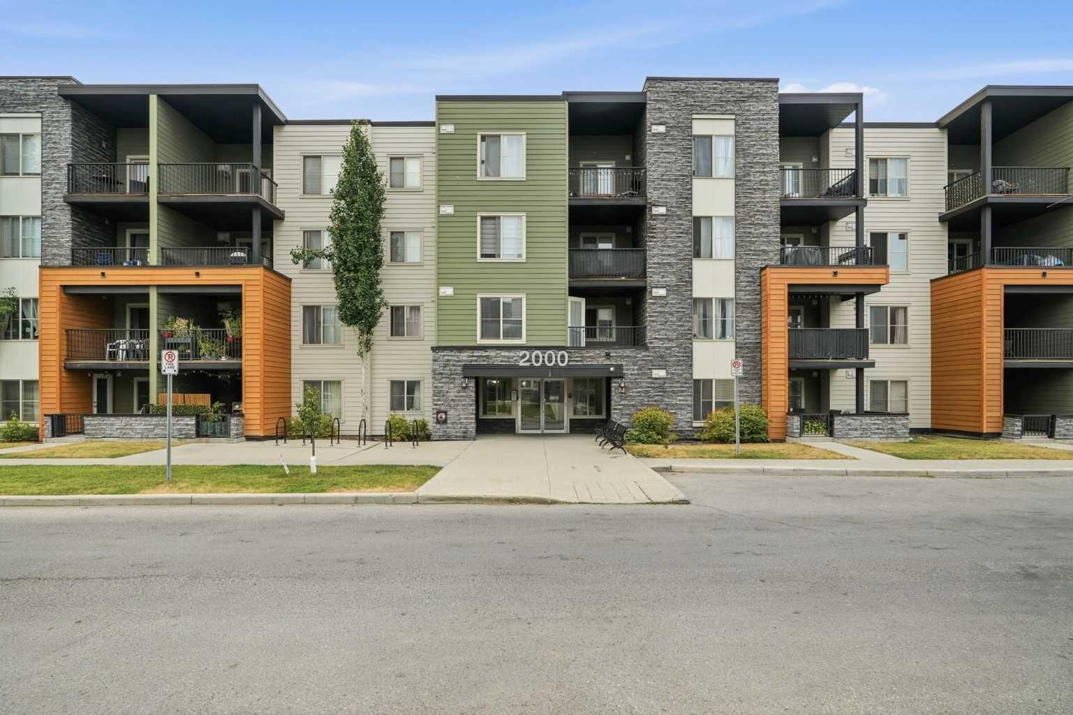 Property Photo: 1317 27 Street SE 2201 AB T2A 4Y5