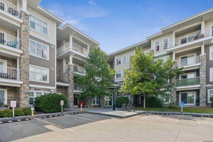 11 Mahogany Row SE 3317 — photo 1