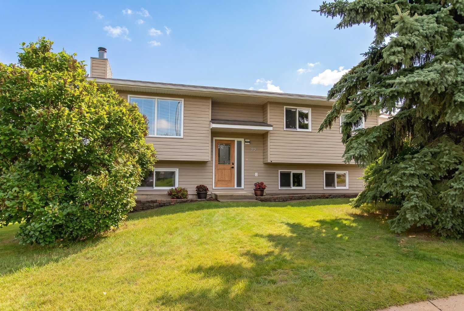 Property Photo:  22 Bruns Crescent  AB T4L 1P1 