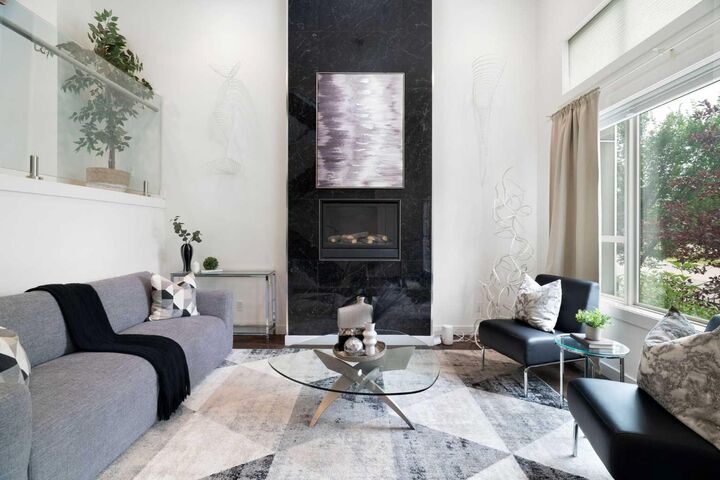 Property Photo: 1530 Bayside Avenue SW 205 AB T4B 4B5