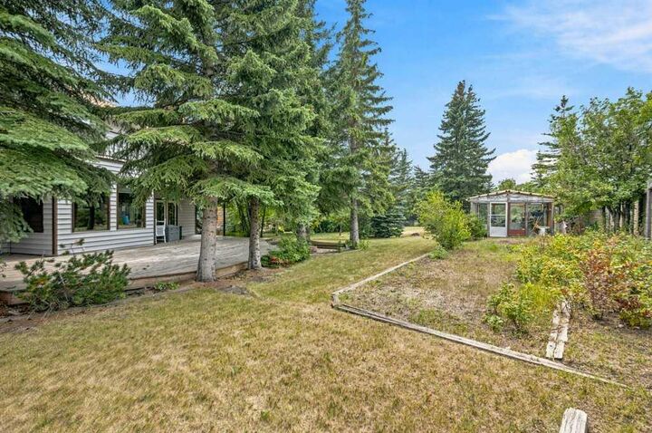 Property Photo: 119 Strathbury Bay SW AB T3H 1N3