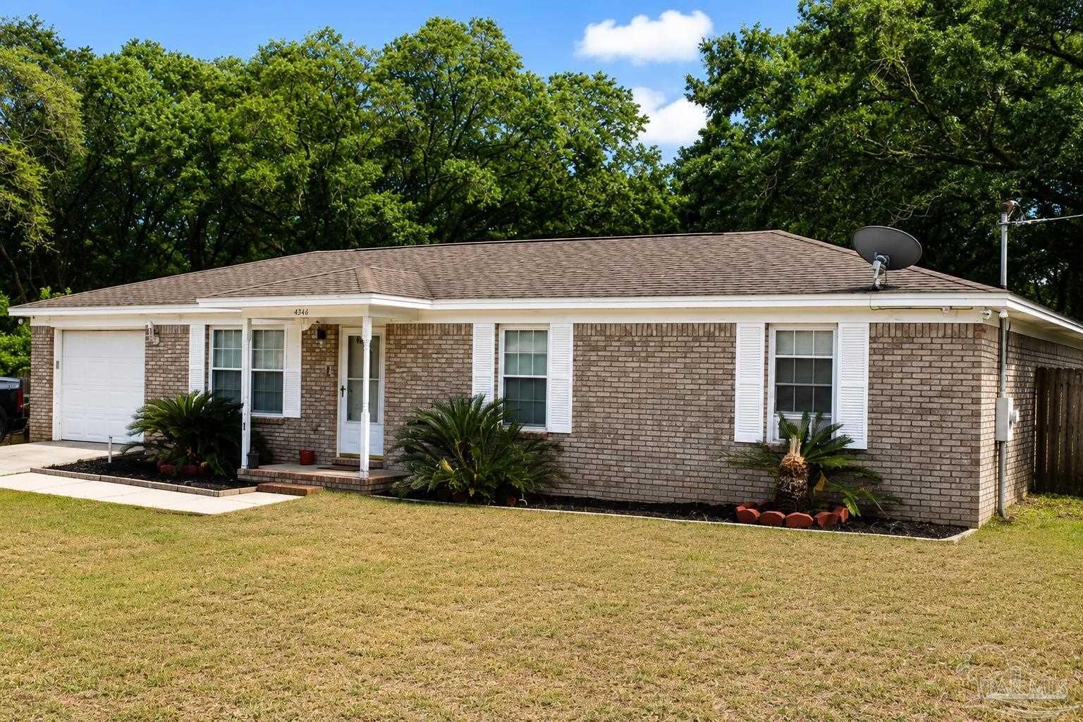 Property Photo:  4487 Nora Ave  FL 32571 