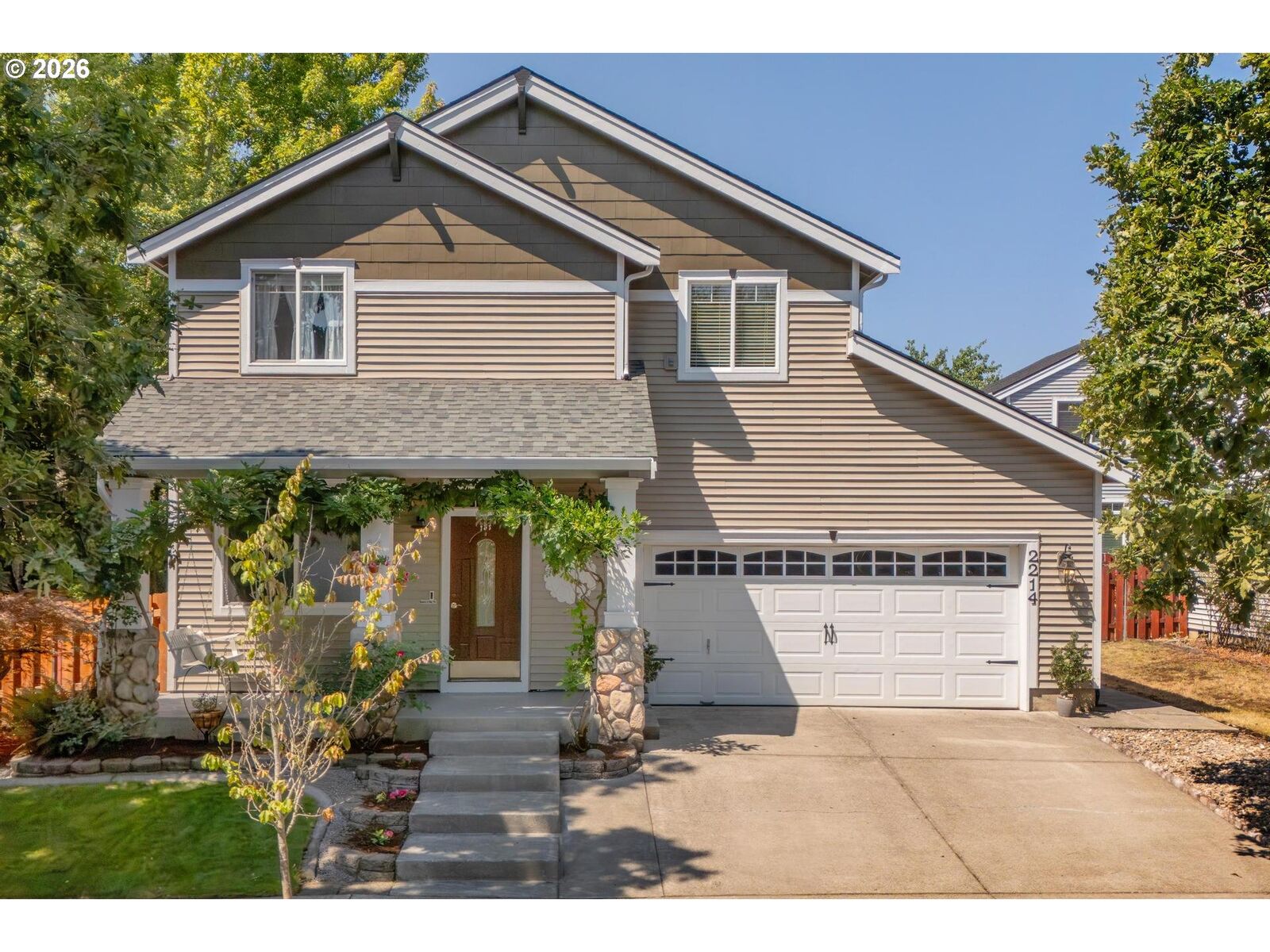 Property Photo: 2214 SE 174th Pl WA 98683