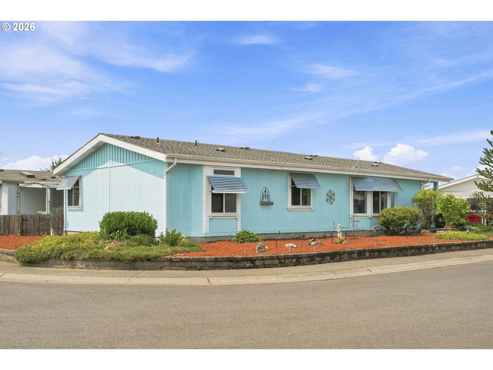 Property Photo: 3700 Babcock Ln OR 97401