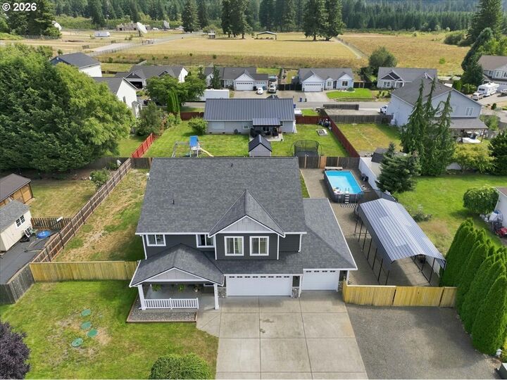 Property Photo:  411 S Maple Ave  WA 98675 