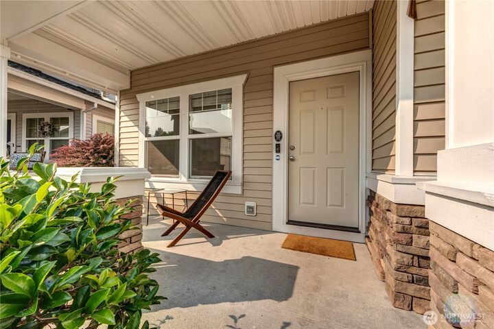 Property Photo: 13614 68th Drive SE WA 98296