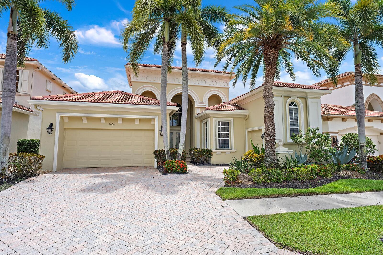 Property Photo: 7090 Tradition Cove Lane E FL 33412