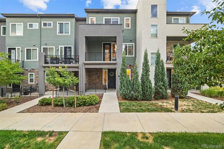 Property Photo:  612 E Hinsdale Avenue  CO 80122 