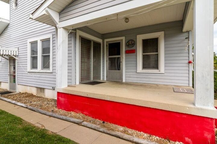 Property Photo:  410 Sedgwick Street  IN 47374 
