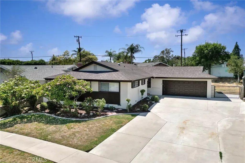Property Photo:  12909 Bluefield  CA 90638 