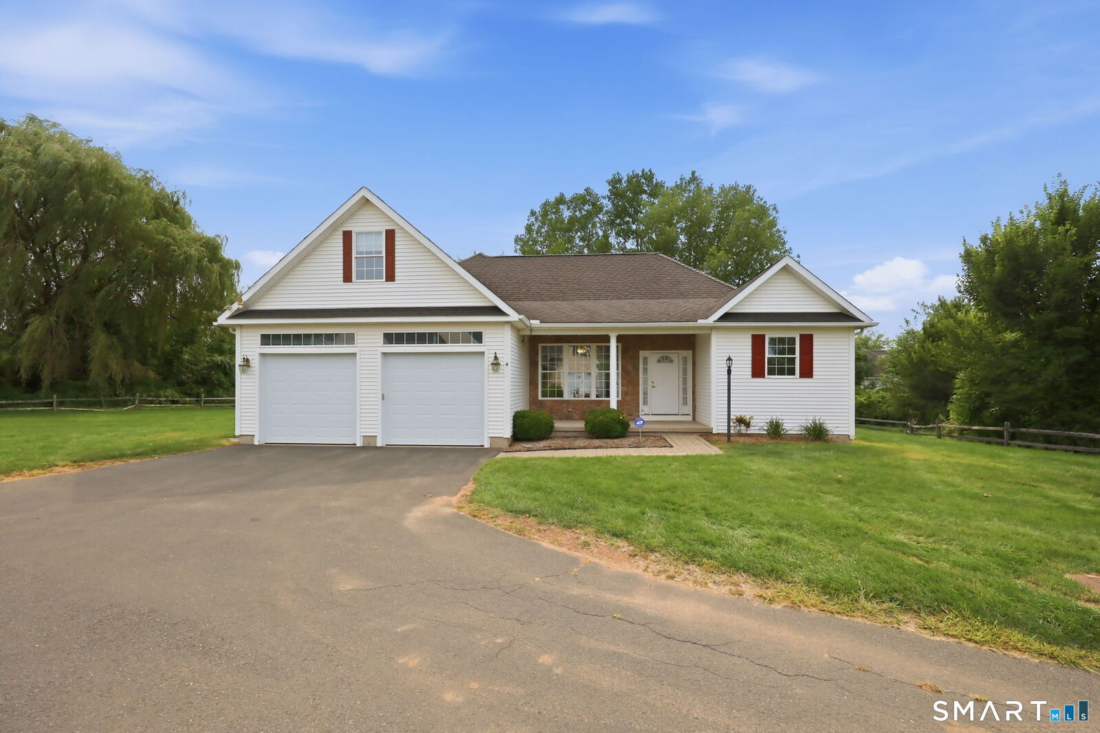 Property Photo: 4 Cornfield Lane CT 06029