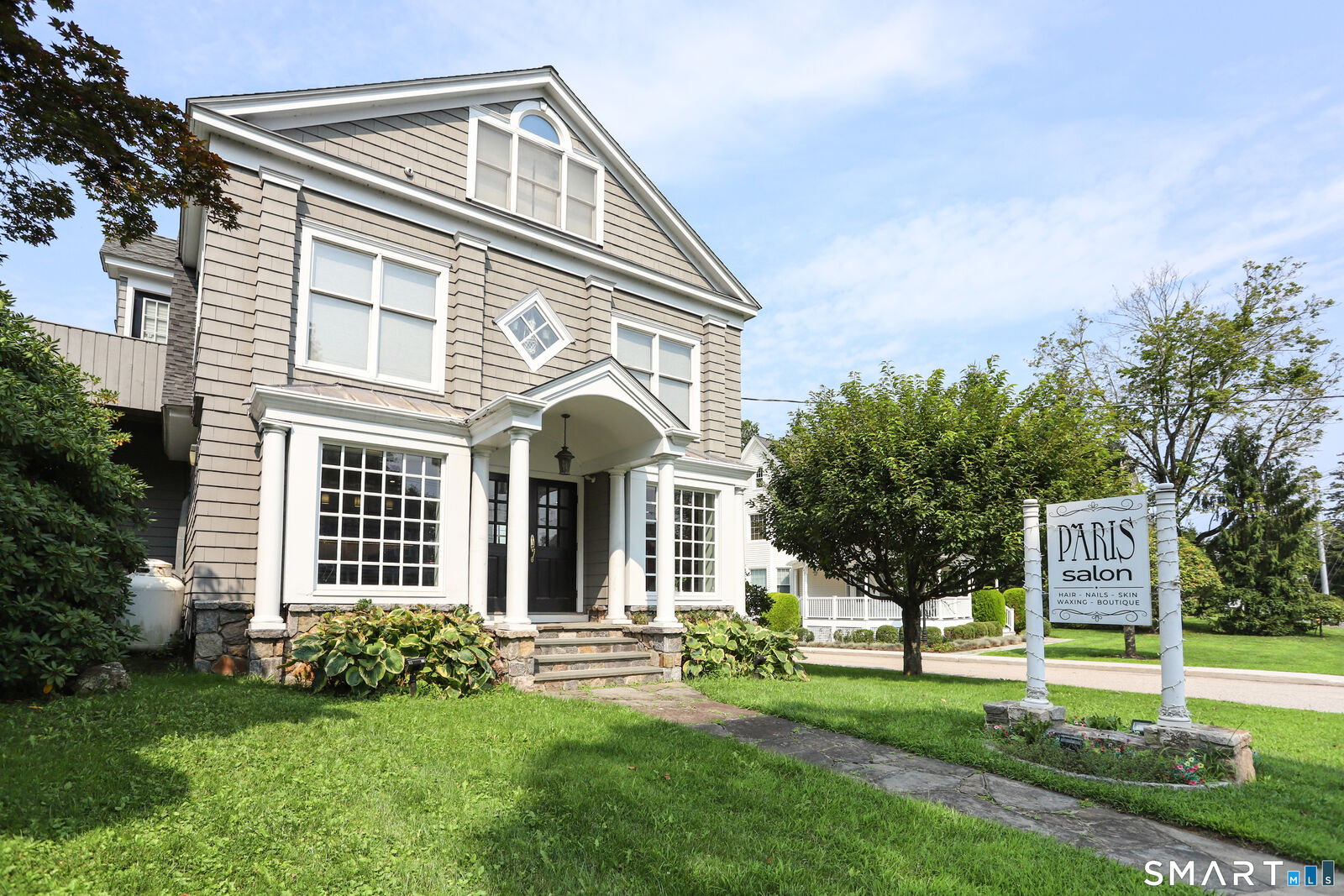Property Photo:  609 Main Street  CT 06877 