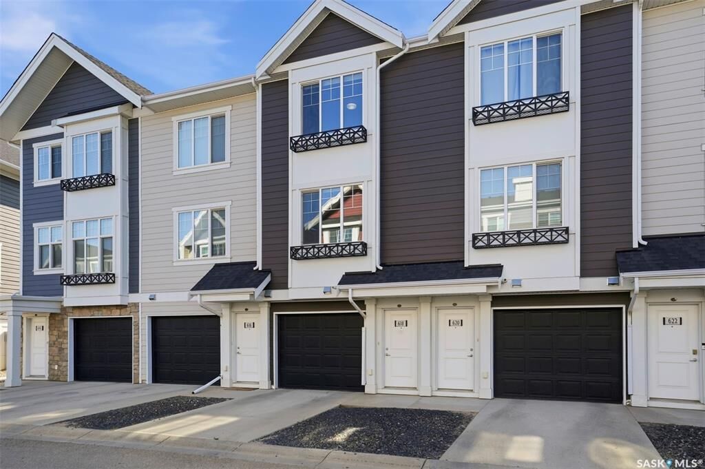 Property Photo:  701 Meadows Boulevard 618  SK S7V 0L3 