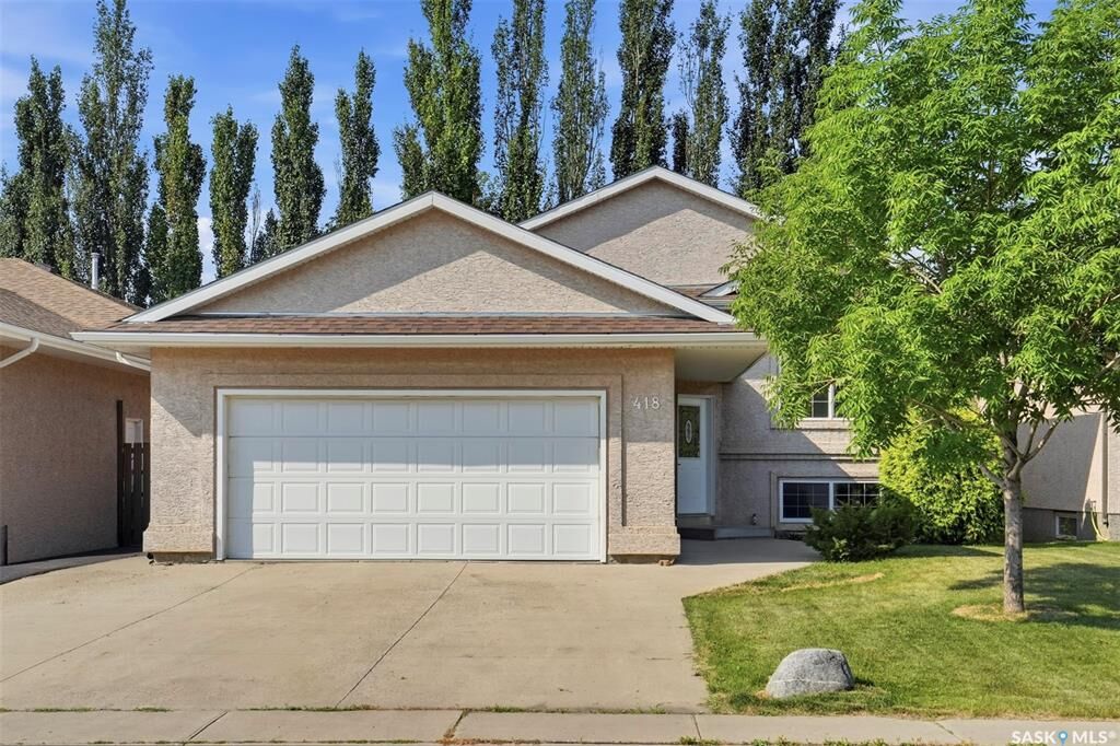 Property Photo:  418 Greaves Crescent  SK S7W 1A9 