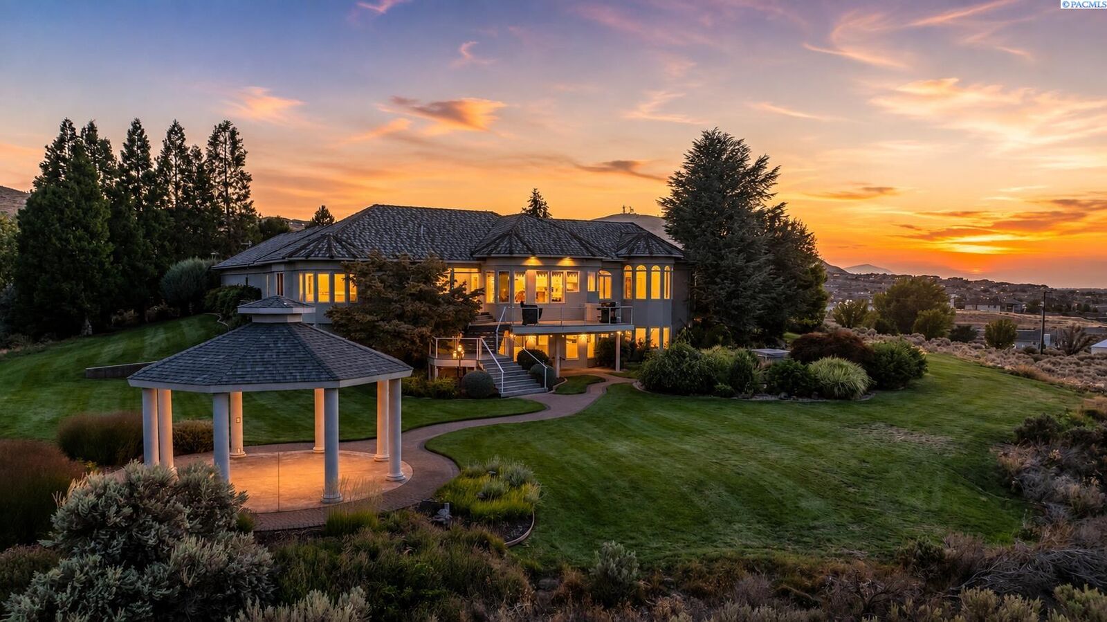 Property Photo: 1361 Gage Blvd. WA 99352