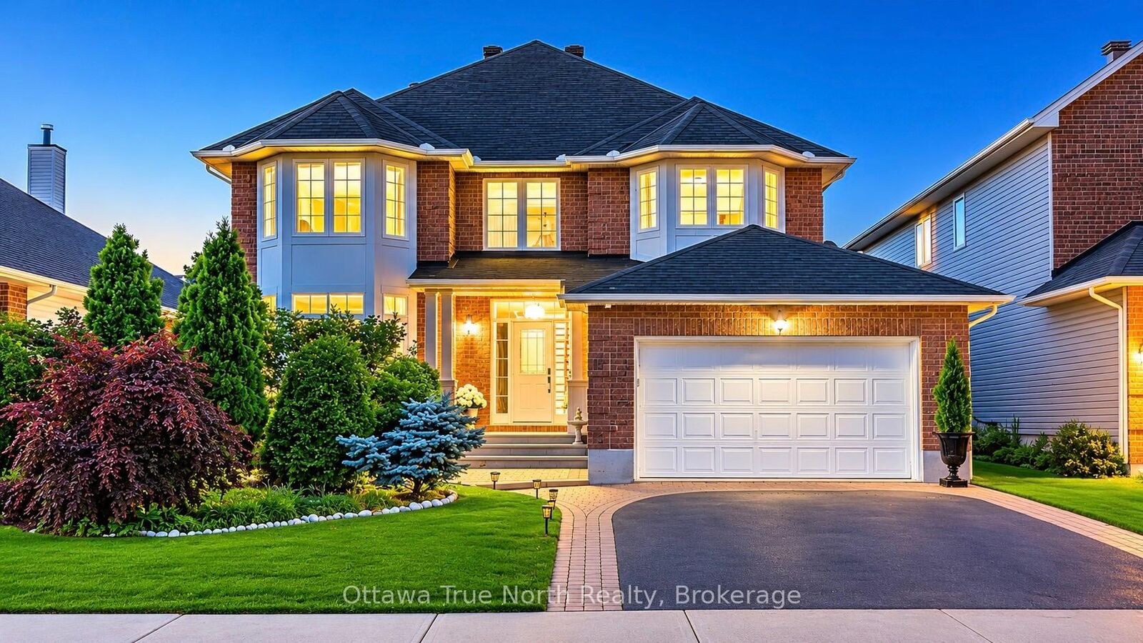 Property Photo:  19 Black Tern Crescent  ON K2M 2Z4 