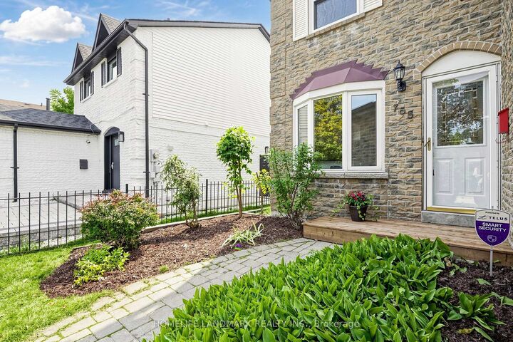 Property Photo: 755 Edgewood Road ON L1V 2Z7