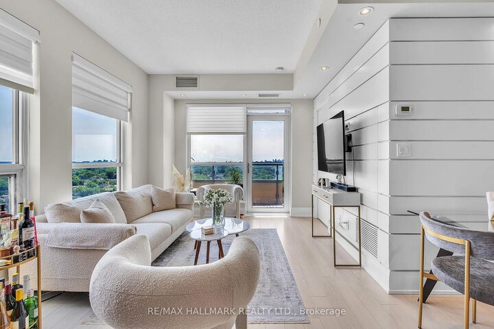 120 Harrison Garden Boulevard 1406 — photo 1