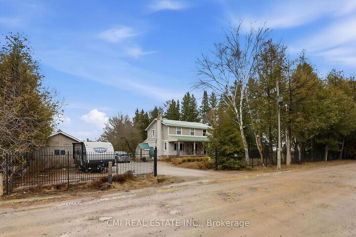 Property Photo:  5607 Tenth Line  ON N0B 1T0 