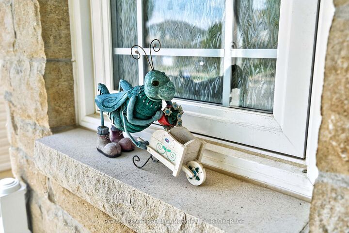 Property Photo: 1447 Hanover Drive ON K7P 0B5