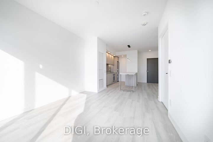 Property Photo:  57 Spadina Avenue 2004  ON M5V 0T9 