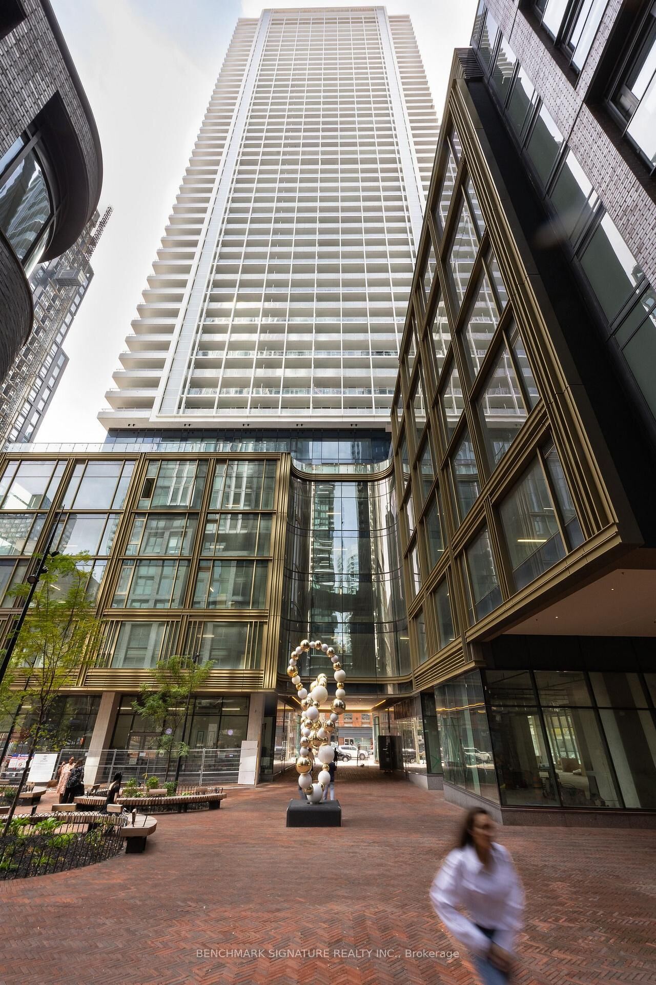 Property Photo: 88 Queen Street E 5512 ON M5C 0B6