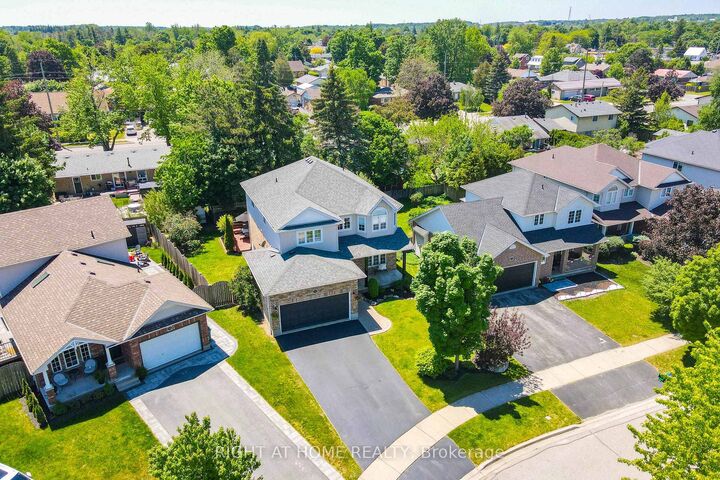 72 Beardmore Crescent — photo 1