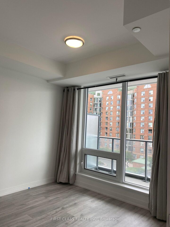 Property Photo:  8 Olympic Garden Drive S S515  ON M2M 2A9 