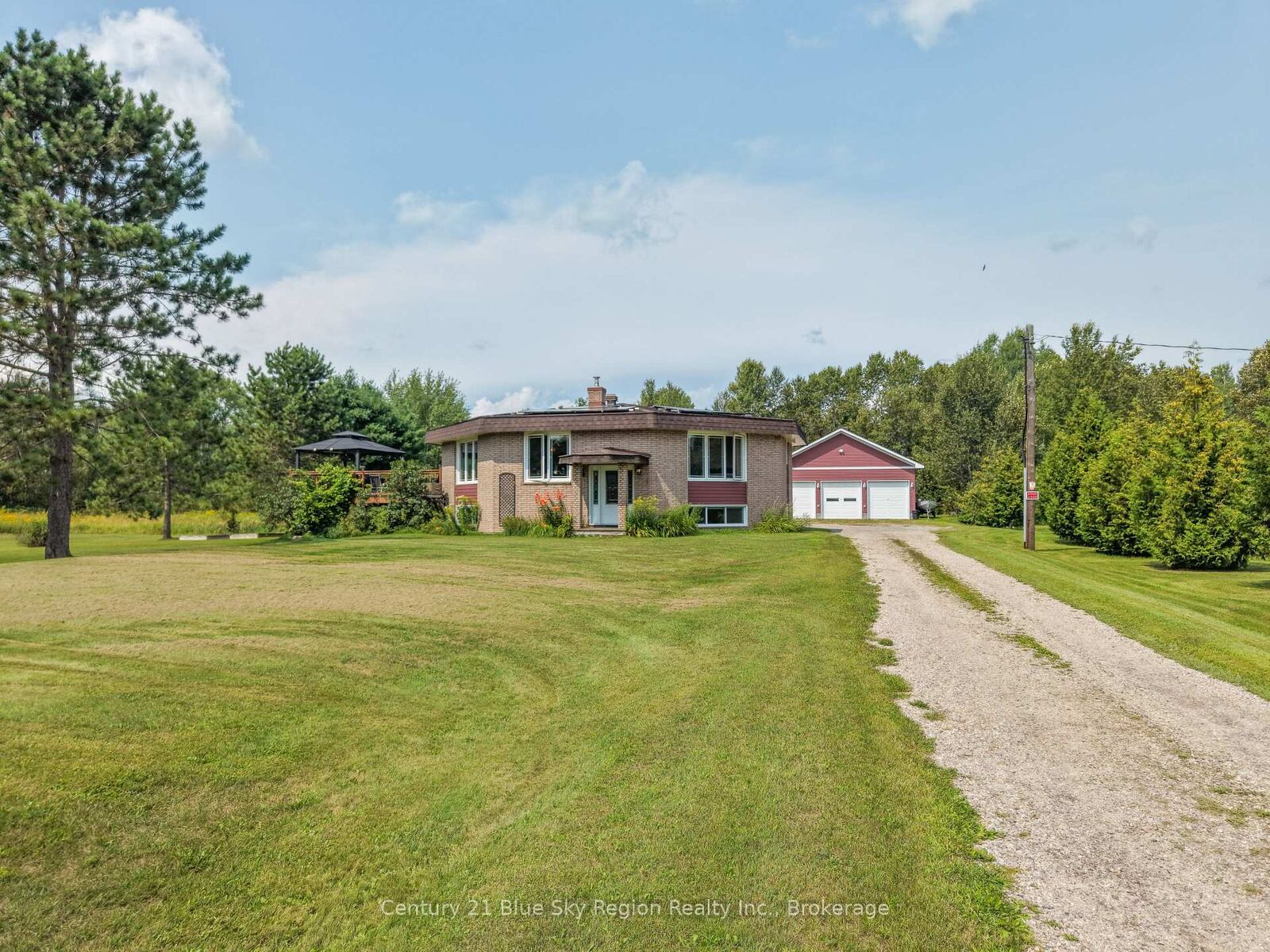 Property Photo:  71 Levert Drive  ON P2B 2P1 