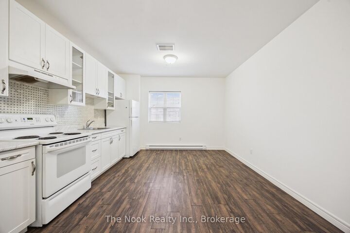 Property Photo:  38 Walton Street 304  ON L1A 1N1 