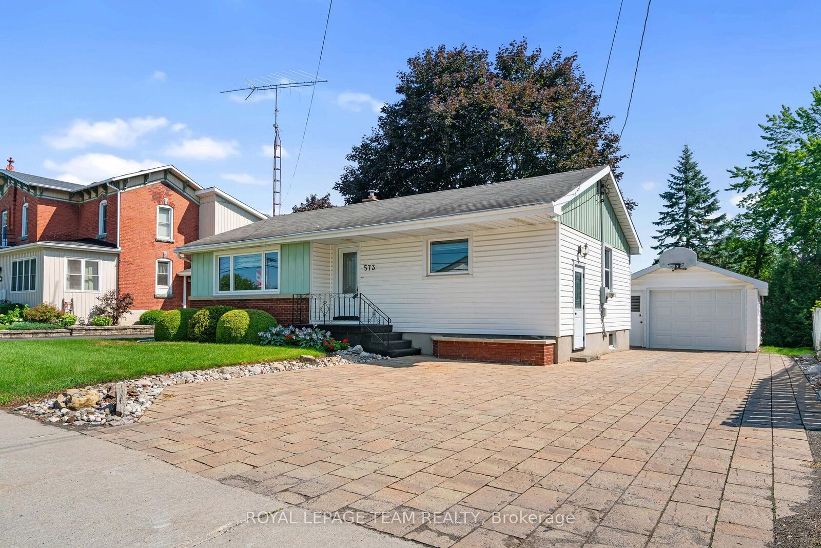 Photo de la propriété: 573 St Lawrence Street ON K0C 2K0