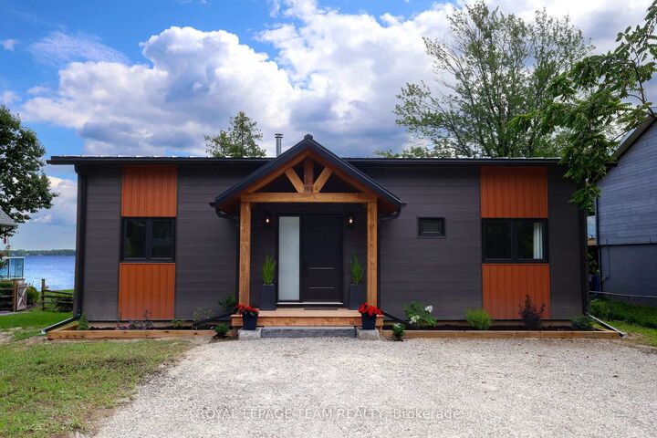 Property Photo:  177 Rideau Street  ON K7H 0A7 