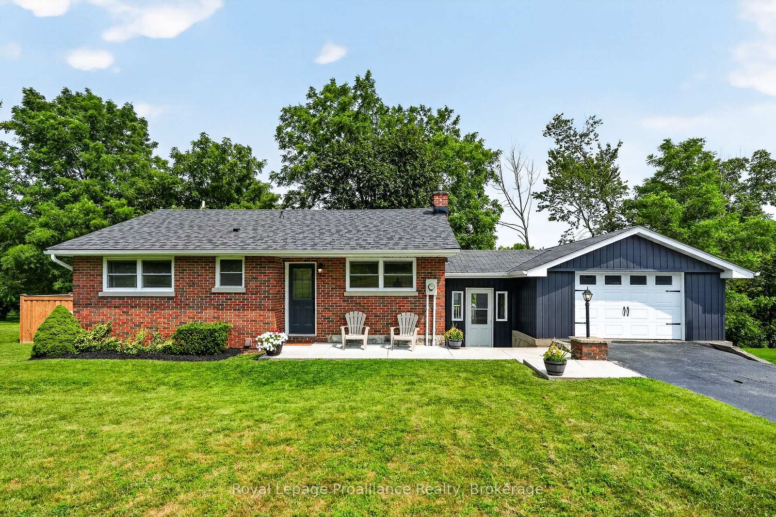 Property Photo:  2991 Harwood Road  ON K0K 1C0 