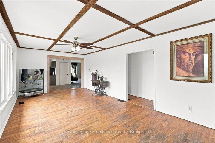 Property Photo:  1080 Smith Street  ON K0K 1H0 