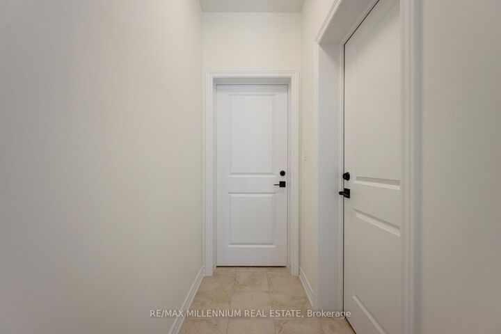 Property Photo:  36 Thornbird Crescent Upper  ON L7A 0B8 