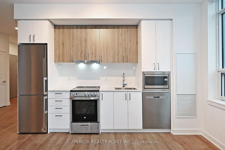 Property Photo: 30 Upper Mall Way A214 ON L4J 0L7