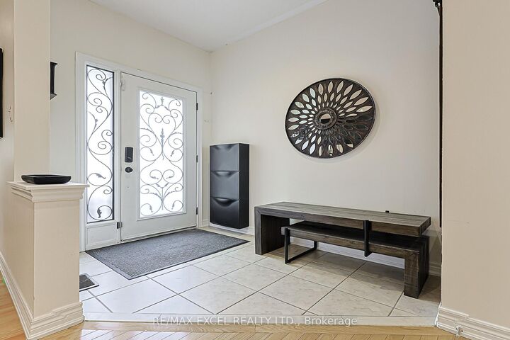 Property Photo: 173 Selwyn Road ON L4E 5E6
