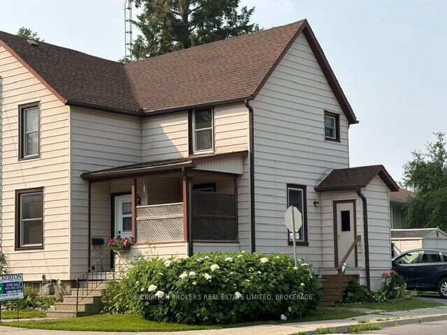 Photo de la propriété:  292 William Street N  ON K7G 1S5 
