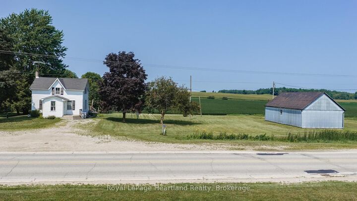 Property Photo:  82155 London Road  ON N0M 2H0 