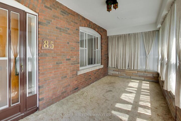 Property Photo: 85 Dawes Road ON M4C 5B2