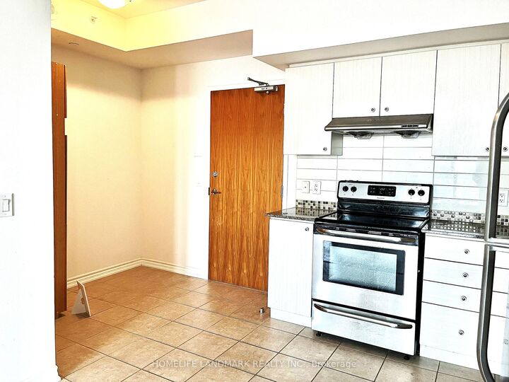 Property Photo: 8323 Kennedy Road W 821 ON L3R 5W7