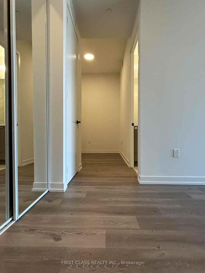 Property Photo:  225 Commerce St Street 2708  ON L4K 0R1 