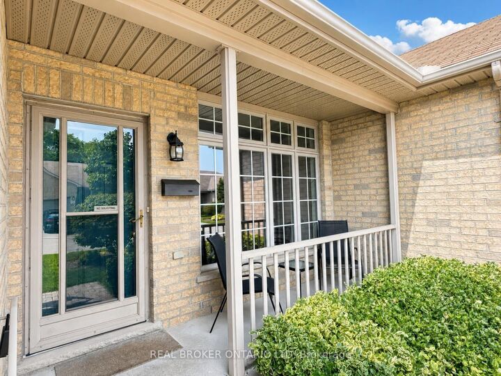 Photo de la propriété: 7 Cadeau Terrace 9 ON N6K 4S8